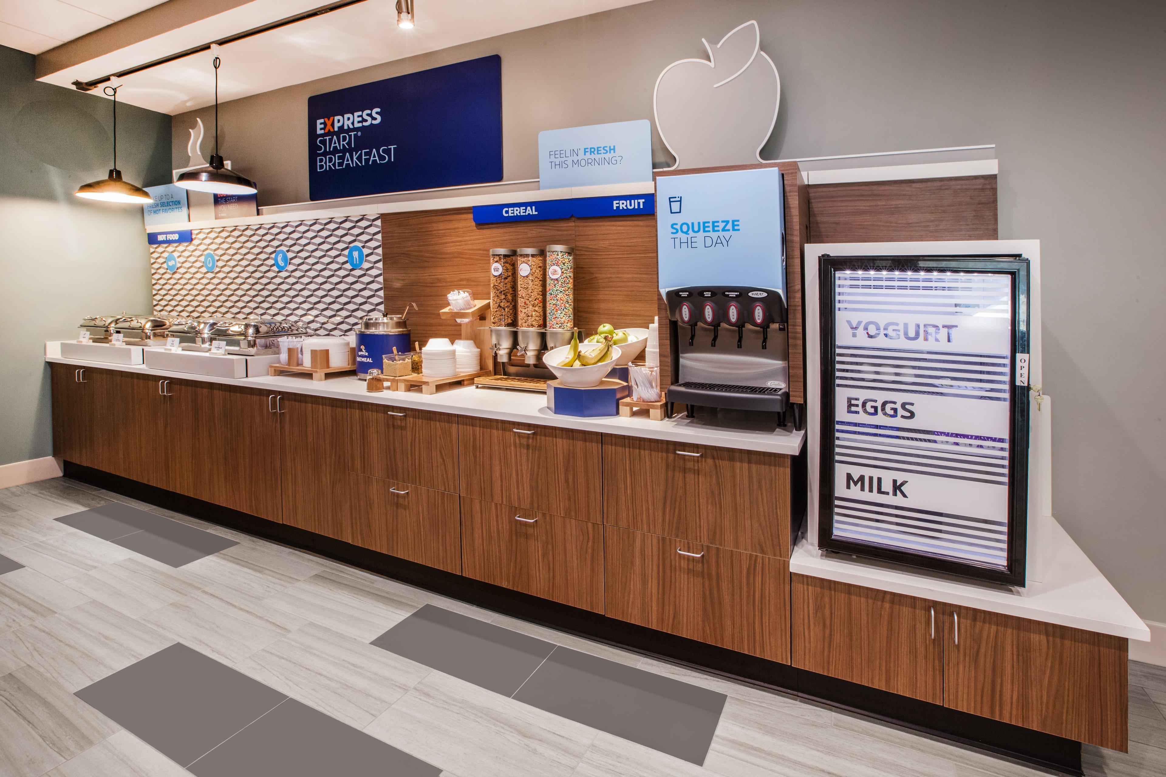 גארלנד Holiday Inn Express & Suites Dallas Ne Arboretum מראה חיצוני תמונה