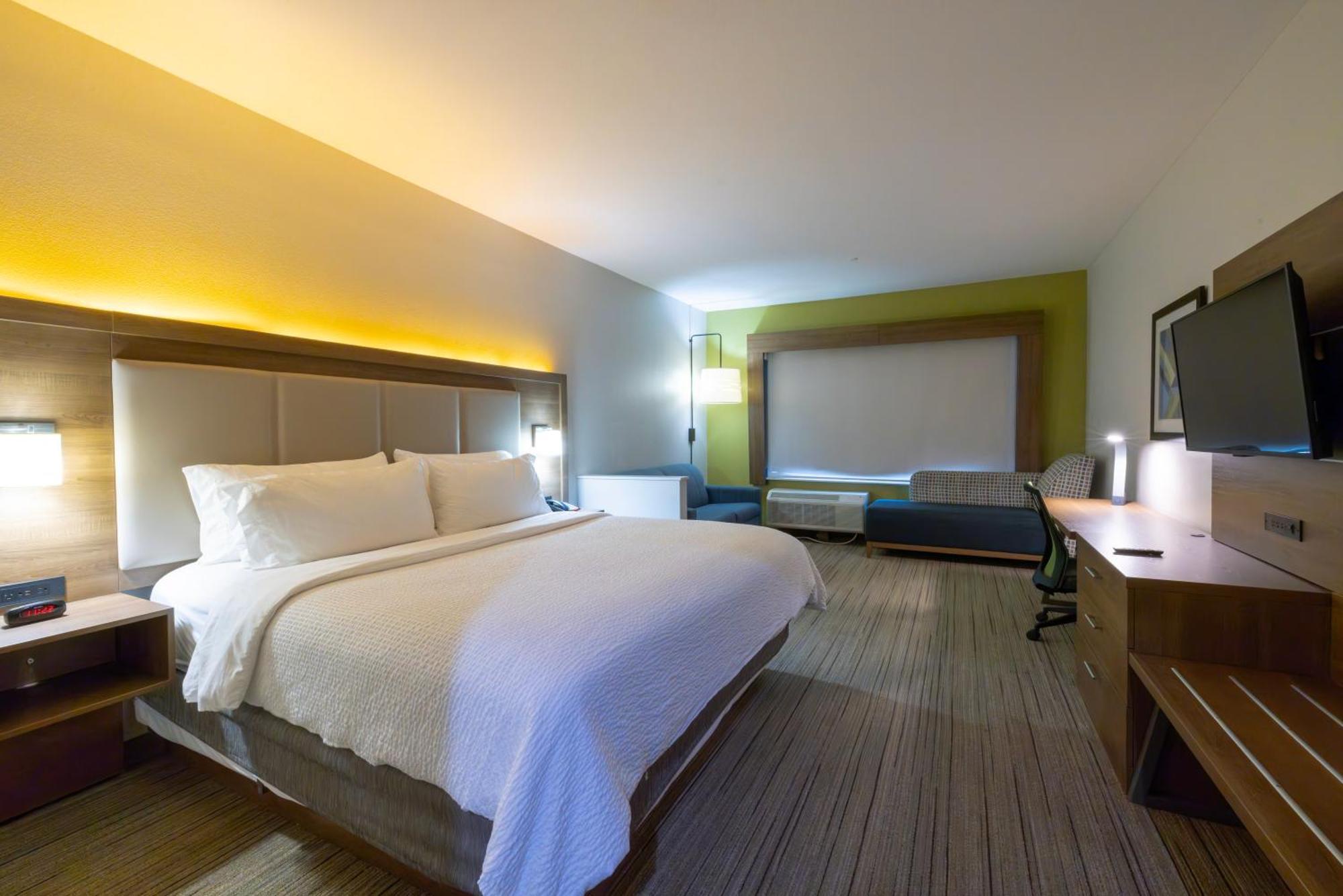 גארלנד Holiday Inn Express & Suites Dallas Ne Arboretum מראה חיצוני תמונה